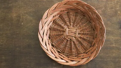 库里高效三分爆发，三节狂揽45分7板8助5断！